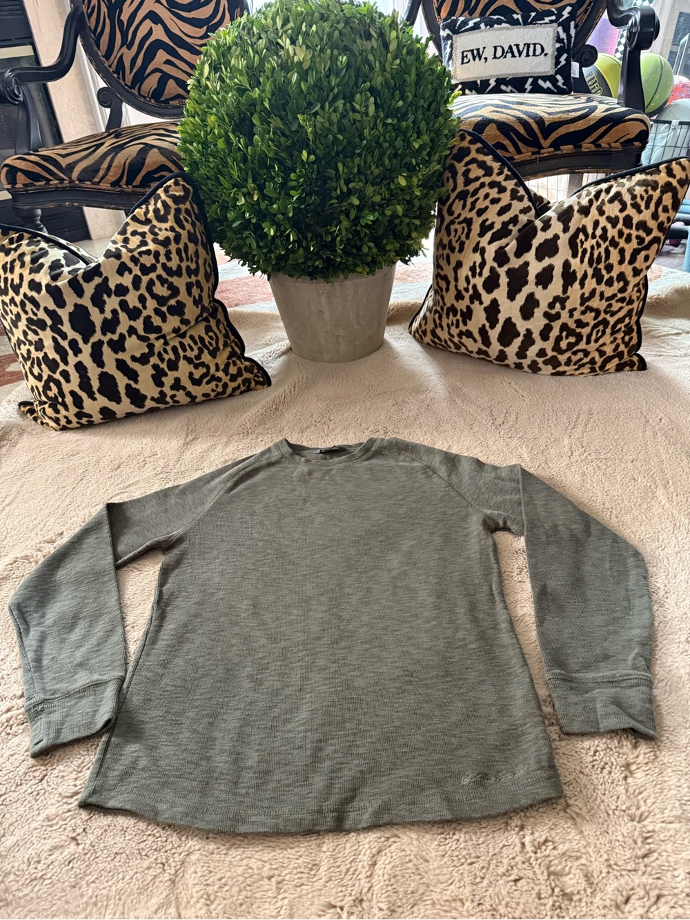 Eddie Bauer Men’s Heathered Green Long Sleeve Crewneck Top Like new